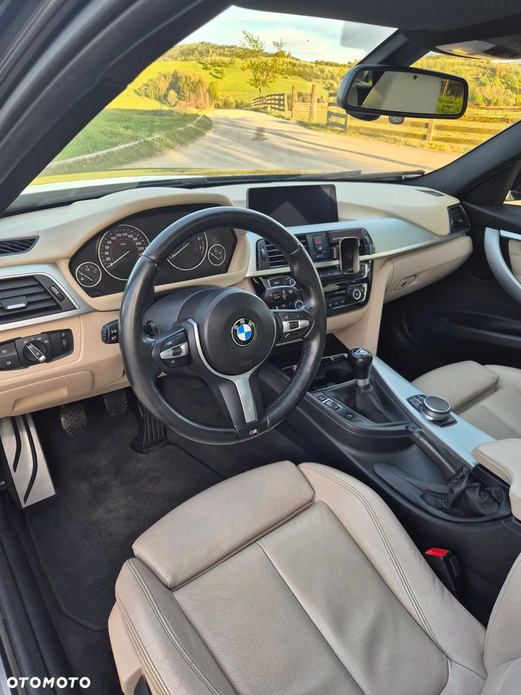 BMW Seria 3 320i Edition M Sport Shadow - 8