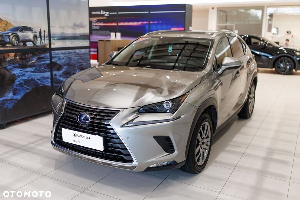 Lexus NX 300h Business Edition AWD - 10