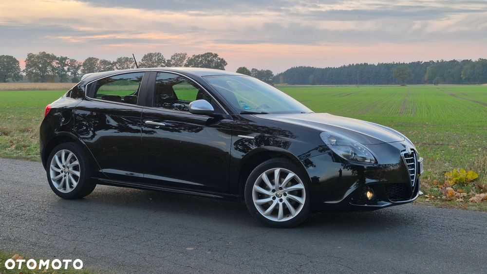 Alfa Romeo Giulietta 2012 photo 4