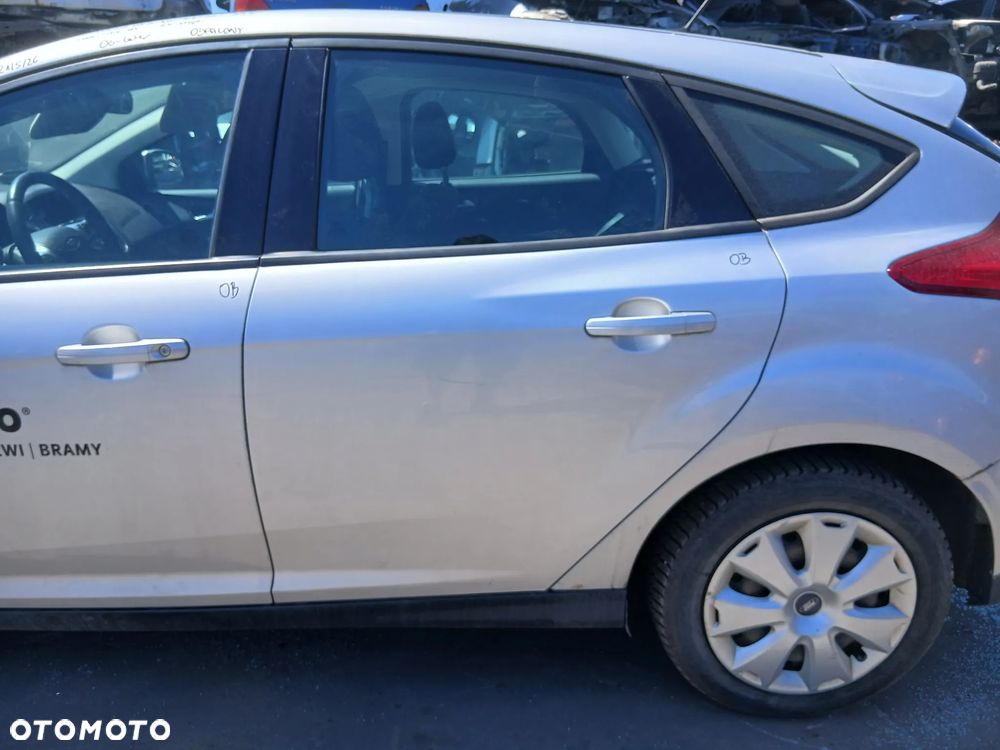 Ford Focus Mk3 Drzwi Tył Tylne Lewe Kolor 0B OB Srebrny - 1