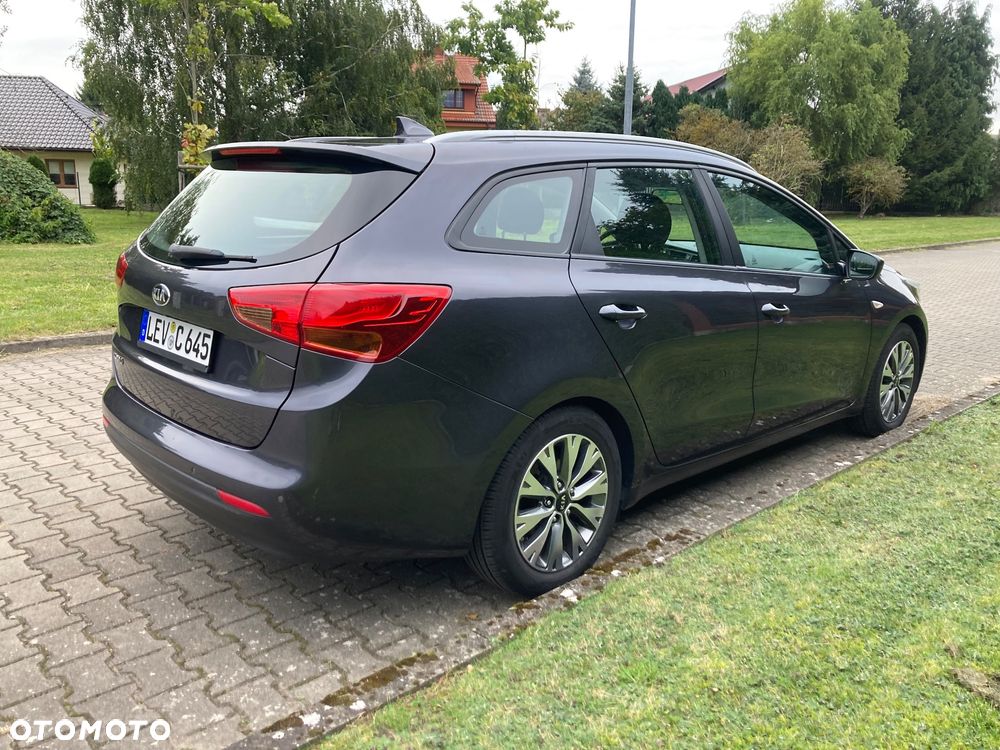 Kia Ceed 1.6 GDI L Business Line - 20