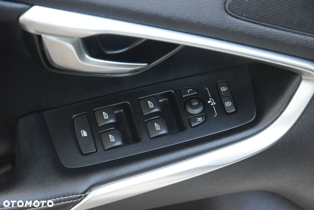 Volvo V40 D2 Kinetic - 31