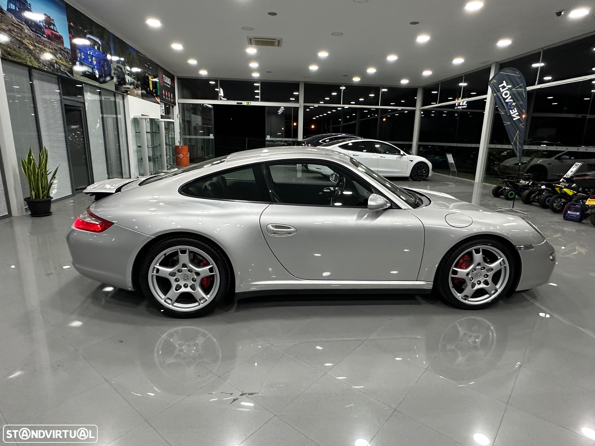 Porsche 911 Série F - 7
