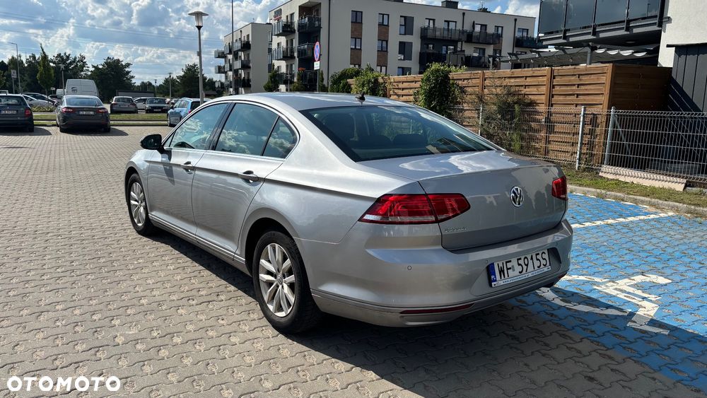 Volkswagen Passat 2.0 TDI BMT Comfortline - 8