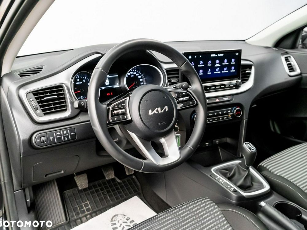 Kia XCeed 1.5 T-GDI M - 21