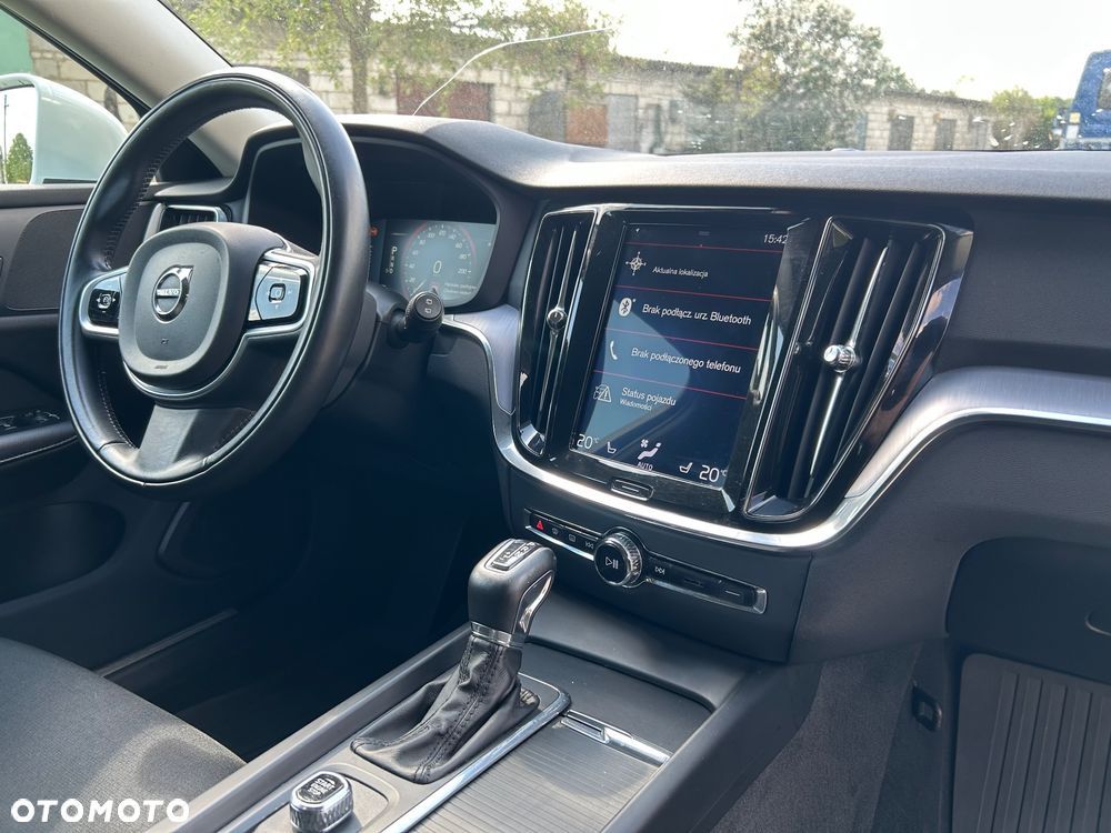 Volvo V60 D4 Geartronic Momentum - 12