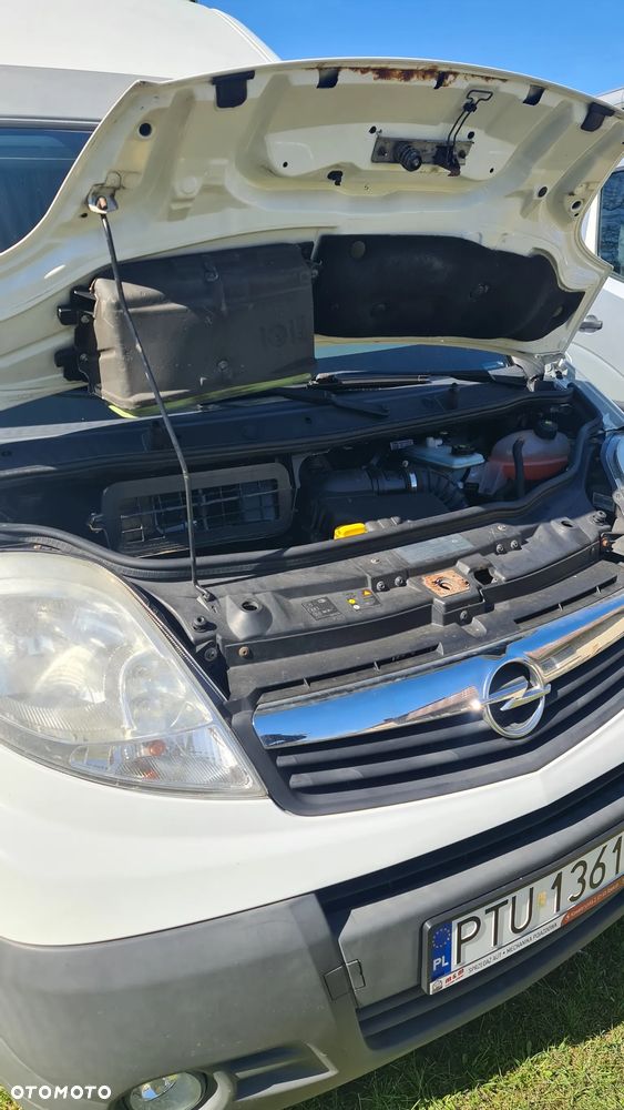 Opel Vivaro - 2