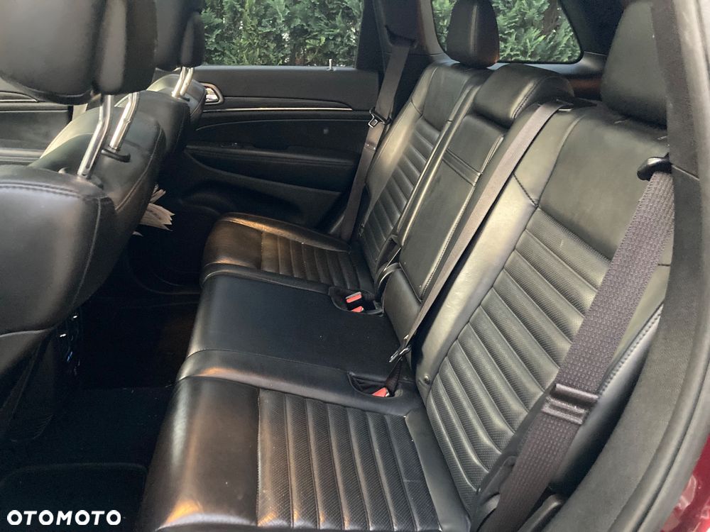 Jeep Grand Cherokee - 28