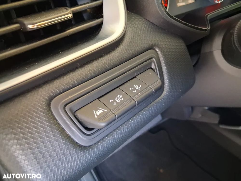 Renault Clio V TCe 90 Evolution - 8