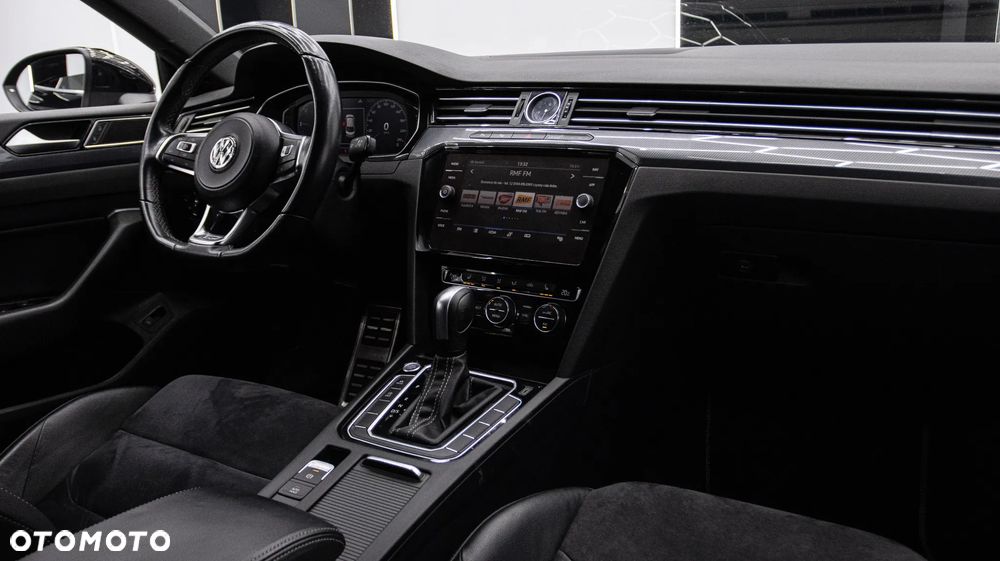 Volkswagen Arteon 2.0 TDI Bi-Turbo SCR 4Mot R-Line DSG - 16