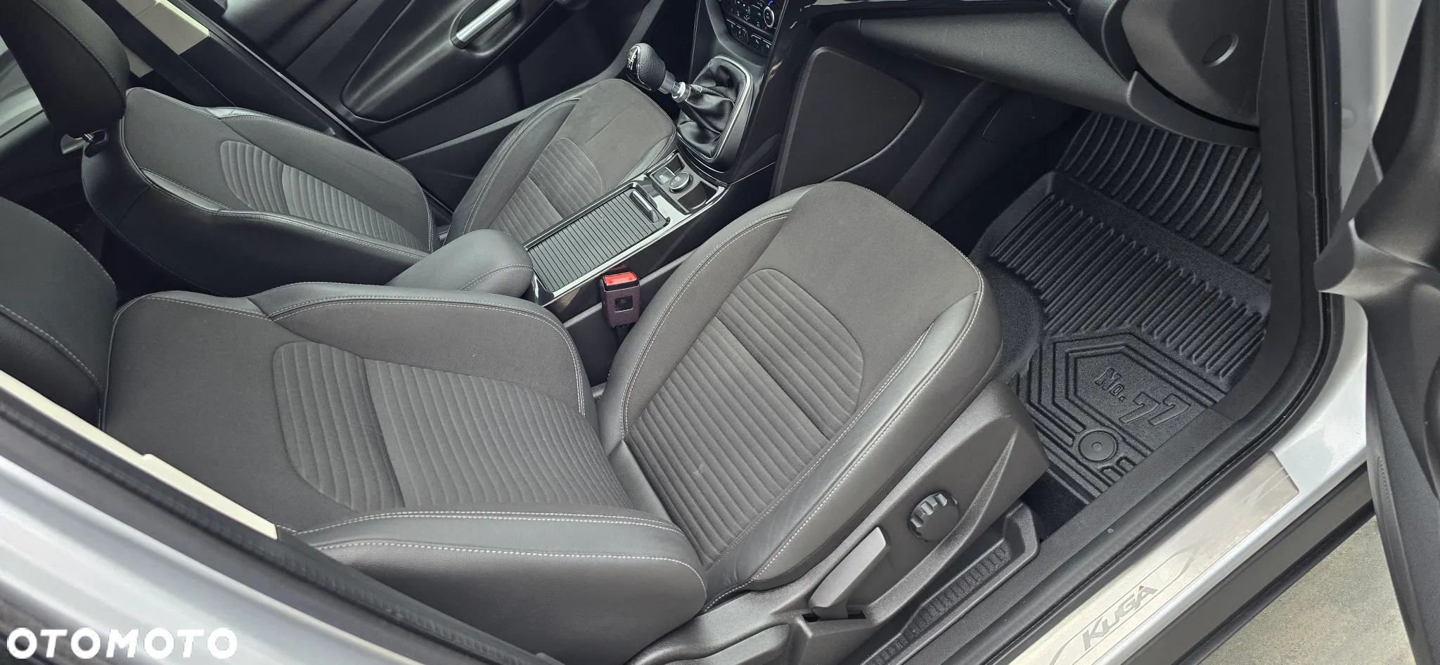 Ford Kuga - 17