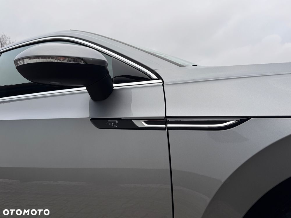 Volkswagen Arteon 2.0 TDI SCR DSG R-Line - 21