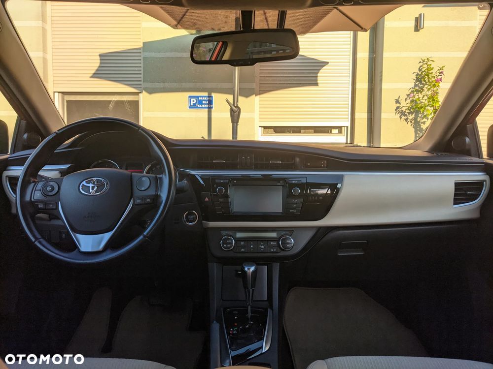 Toyota Corolla 1.6 Prestige MS - 8