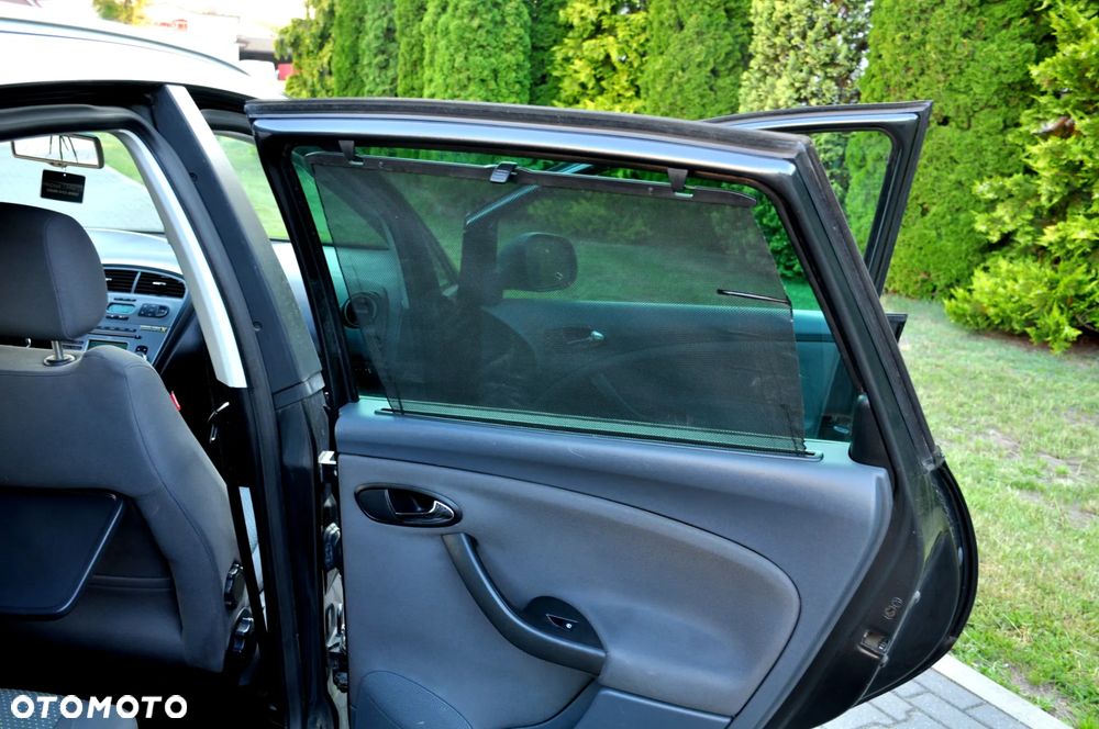 Seat Altea XL 2.0 TDI DPF DSG Stylance - 23