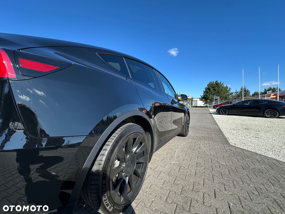 Tesla Model Y RWD - 11