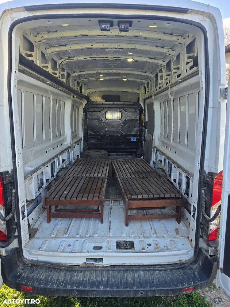 Ford Transit - 9