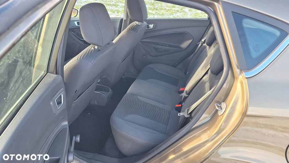 Ford Fiesta - 12