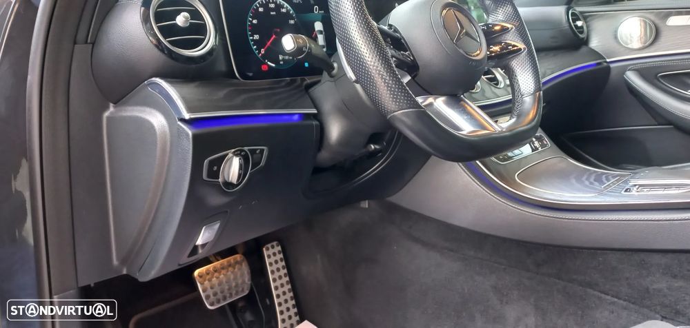 Mercedes-Benz E 300 de AMG Line - 18
