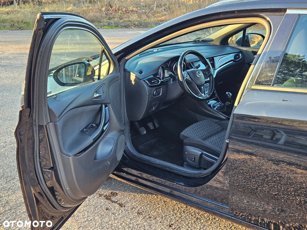 Opel Astra 1.6 D (CDTI) Dynamic - 9