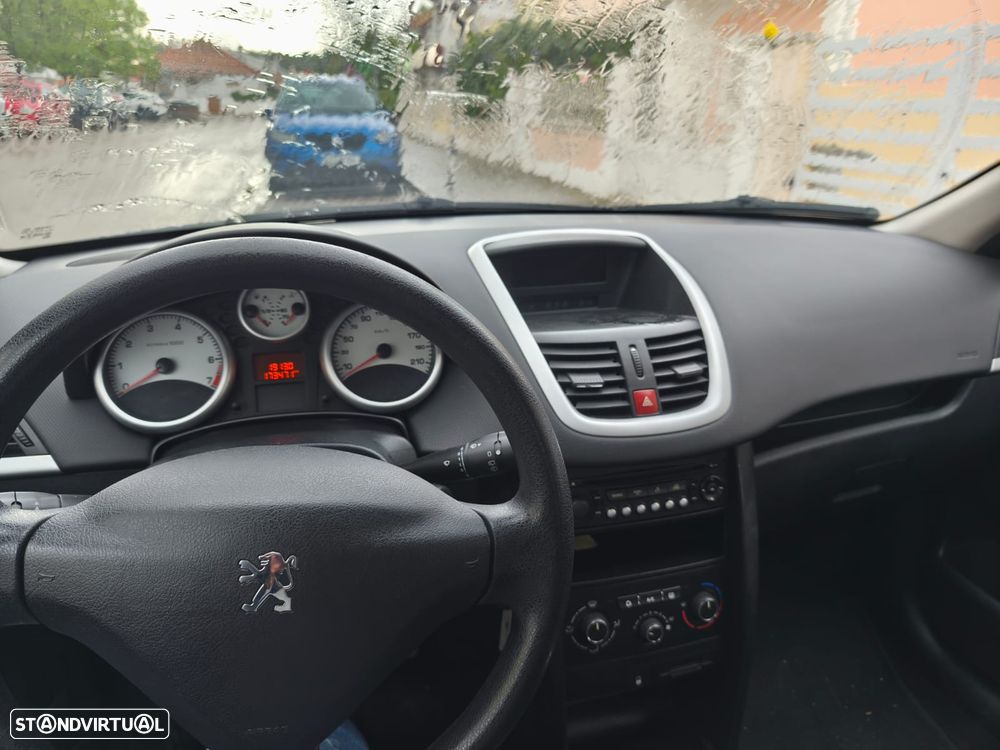 Peugeot 207 1.4 16V Sport - 5