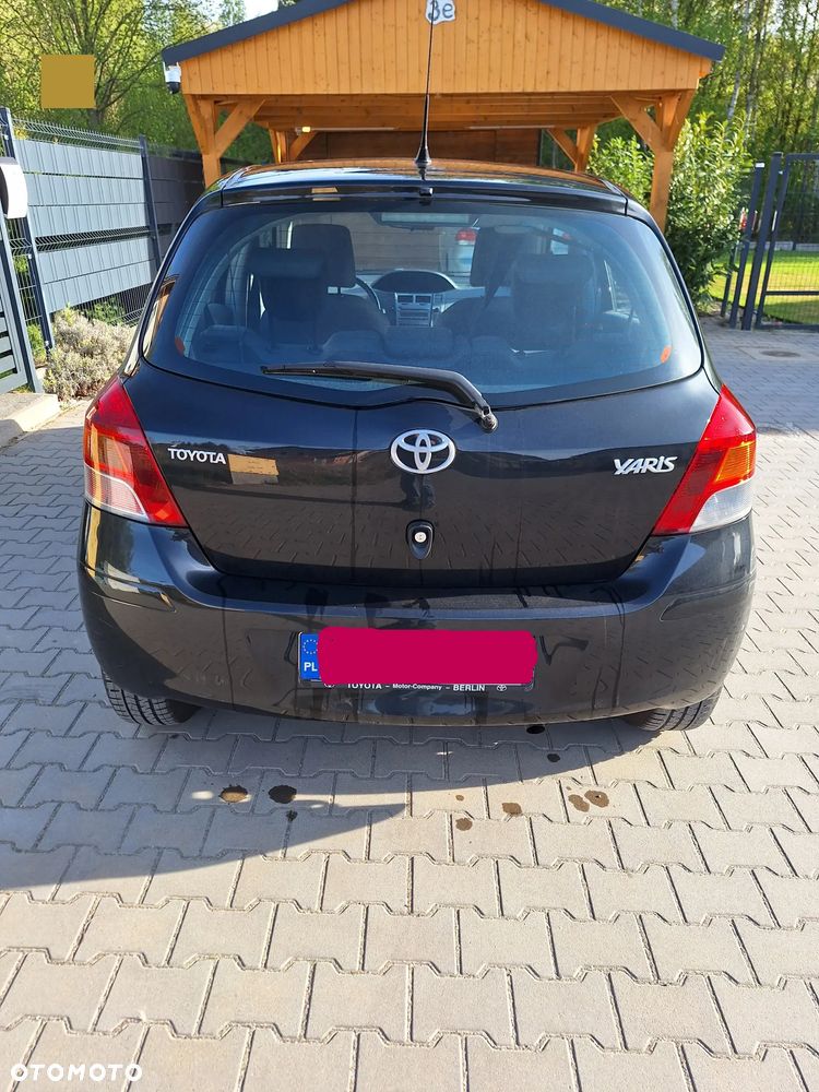 Toyota Yaris 1.33 Luna - 2