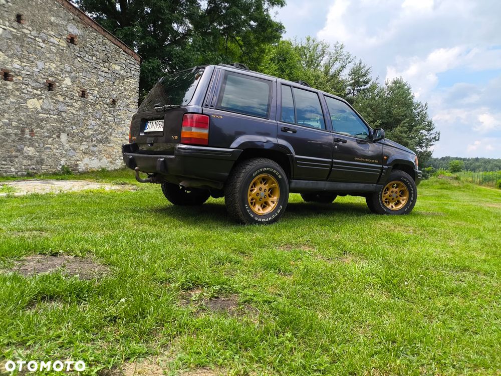 Jeep Grand Cherokee - 4