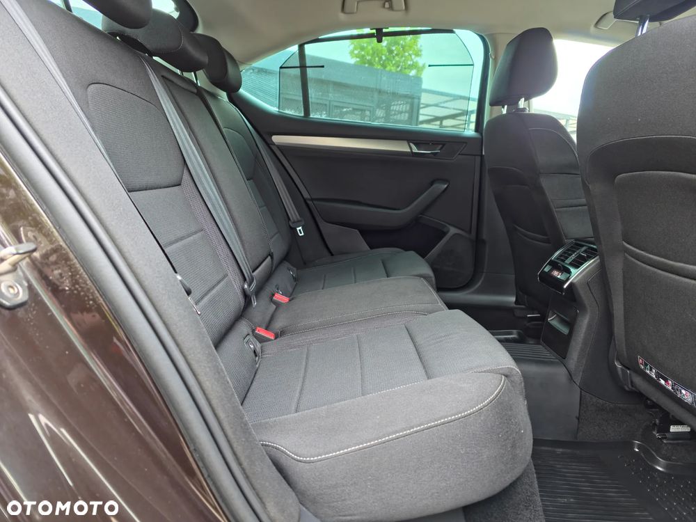 Skoda Superb 2.0 TSI Ambition DSG - 30