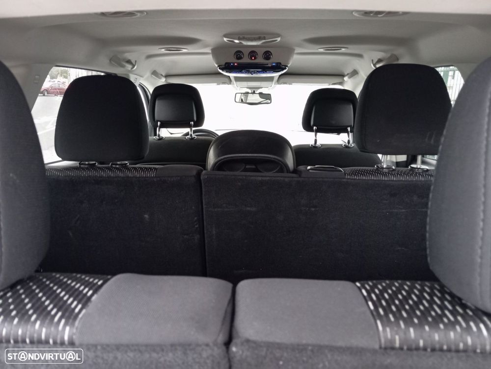 Fiat Freemont 2.0 M-Jet Urban - 19