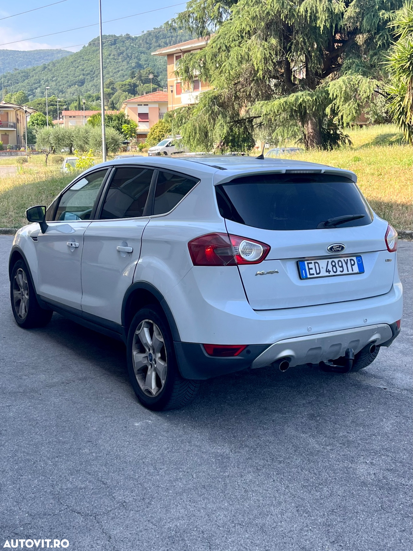 Ford Kuga 2.0 TDCi 4WD Powershift Titanium - 6