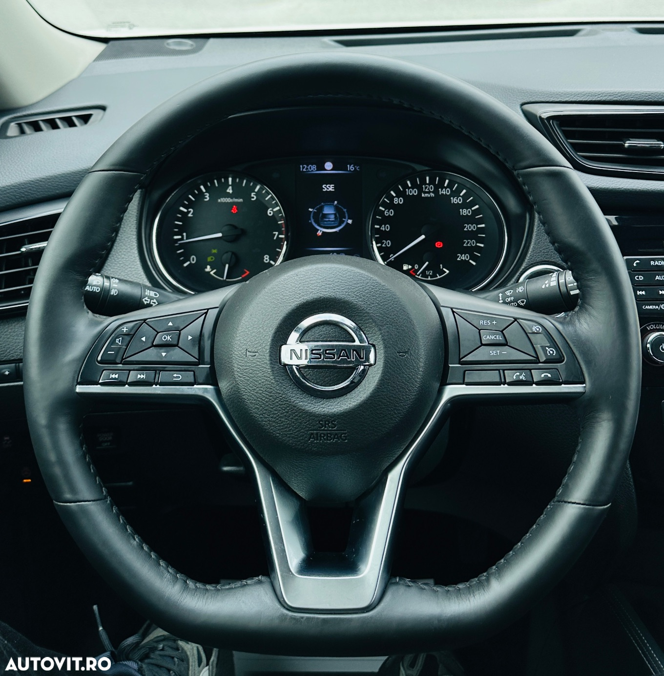Nissan X-Trail 1.6 DIG-T Tekna - 37