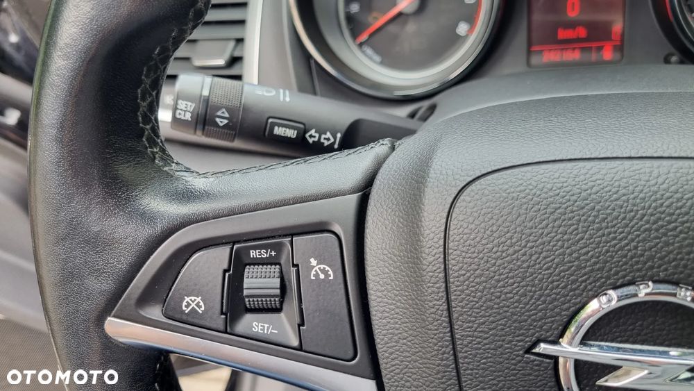 Opel Astra 1.4 Turbo - 18