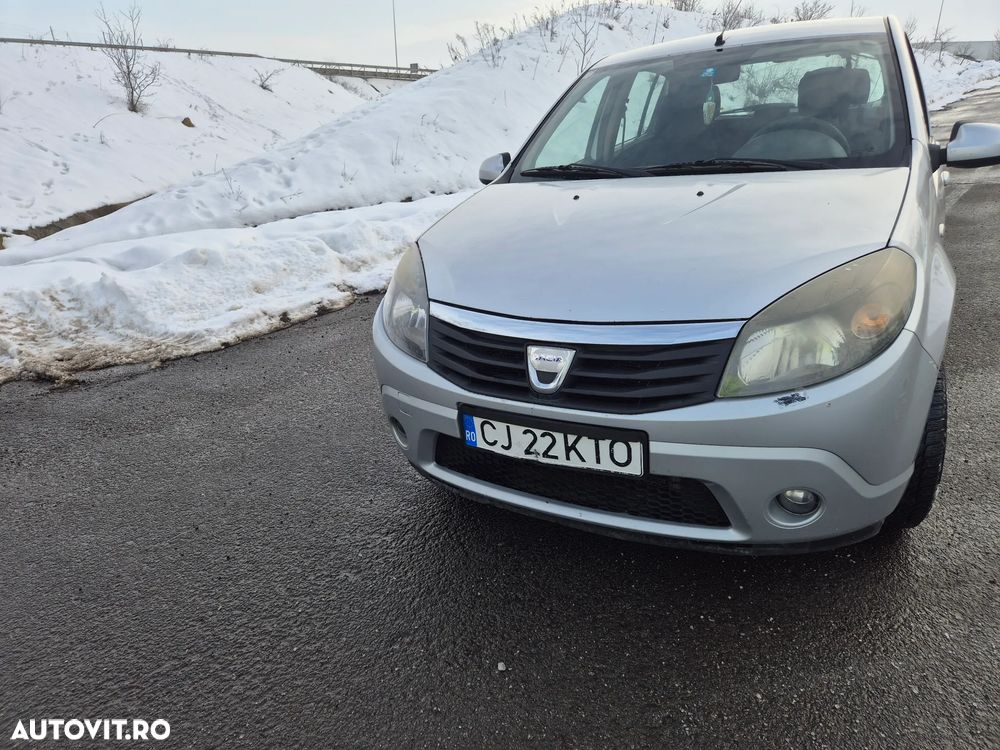 Dacia Sandero - 5