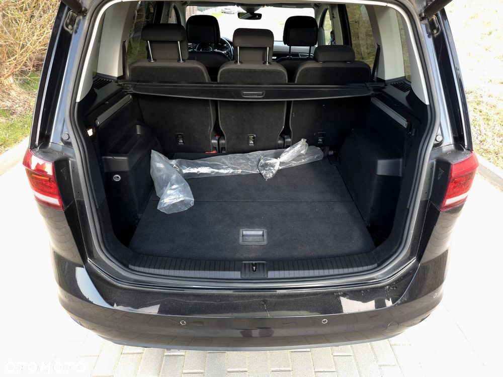 Volkswagen Touran 2.0 TDI BMT Highline - 37