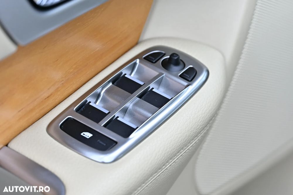Jaguar XF 2.2 Diesel - 24