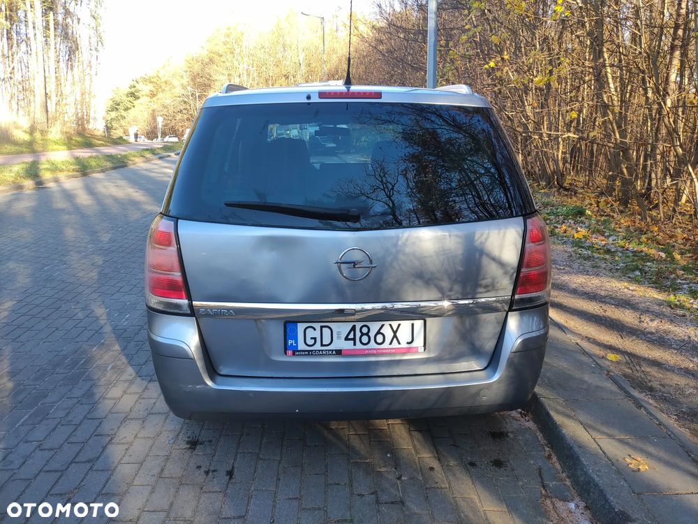 Opel Zafira 1.6 - 7