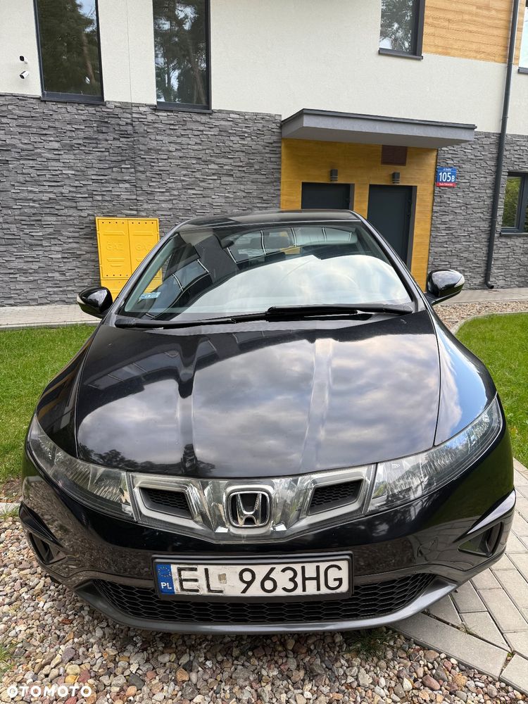 Honda Civic 1.8 Comfort - 23