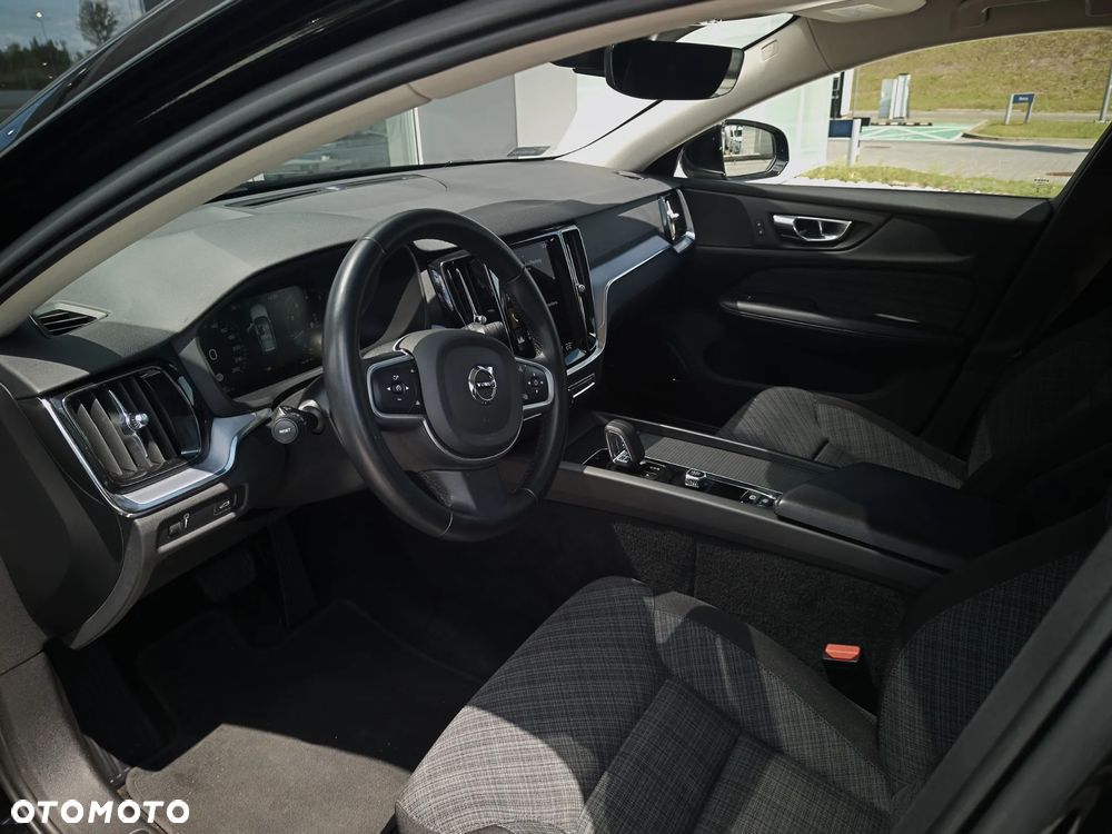 Volvo V60 B3 B Momentum Pro - 14