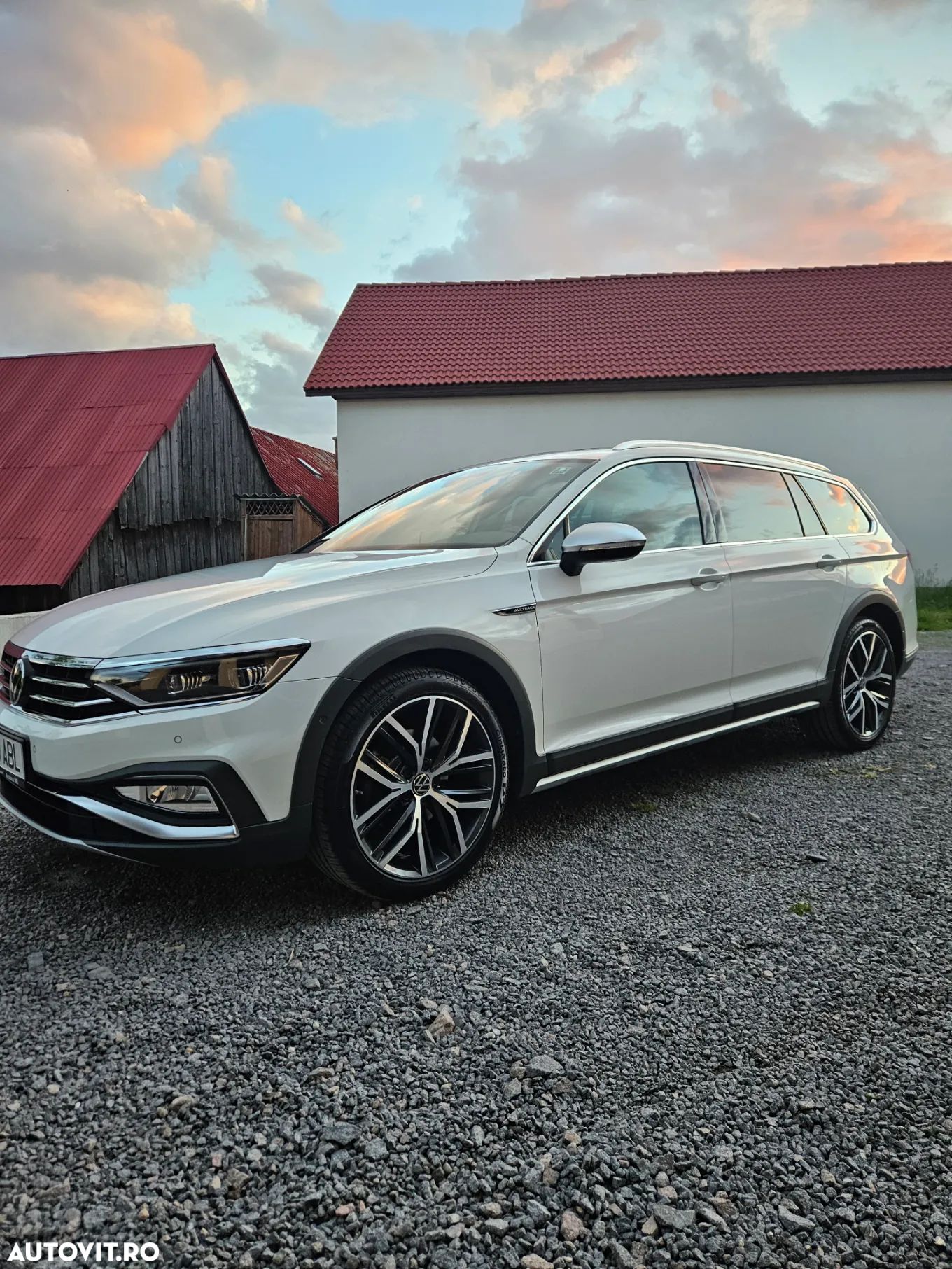 Volkswagen Passat Variant 2.0 TDI SCR DSG 4Motion Alltrack - 1