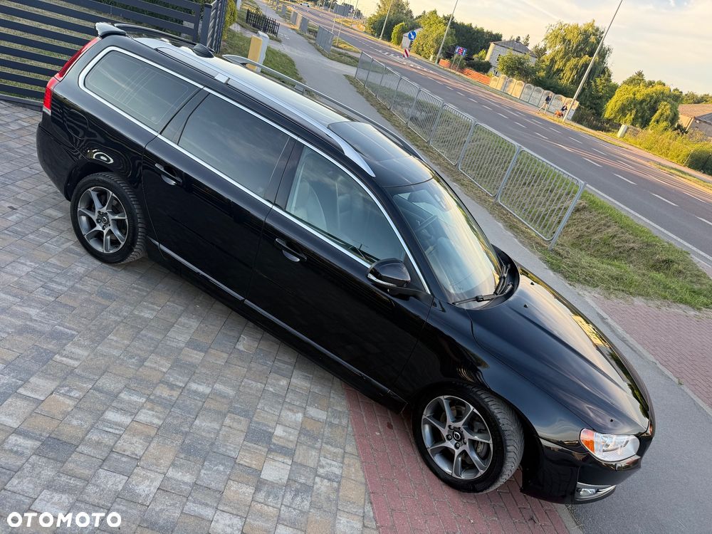 Volvo V70 D5 AWD Geartronic Momentum - 9