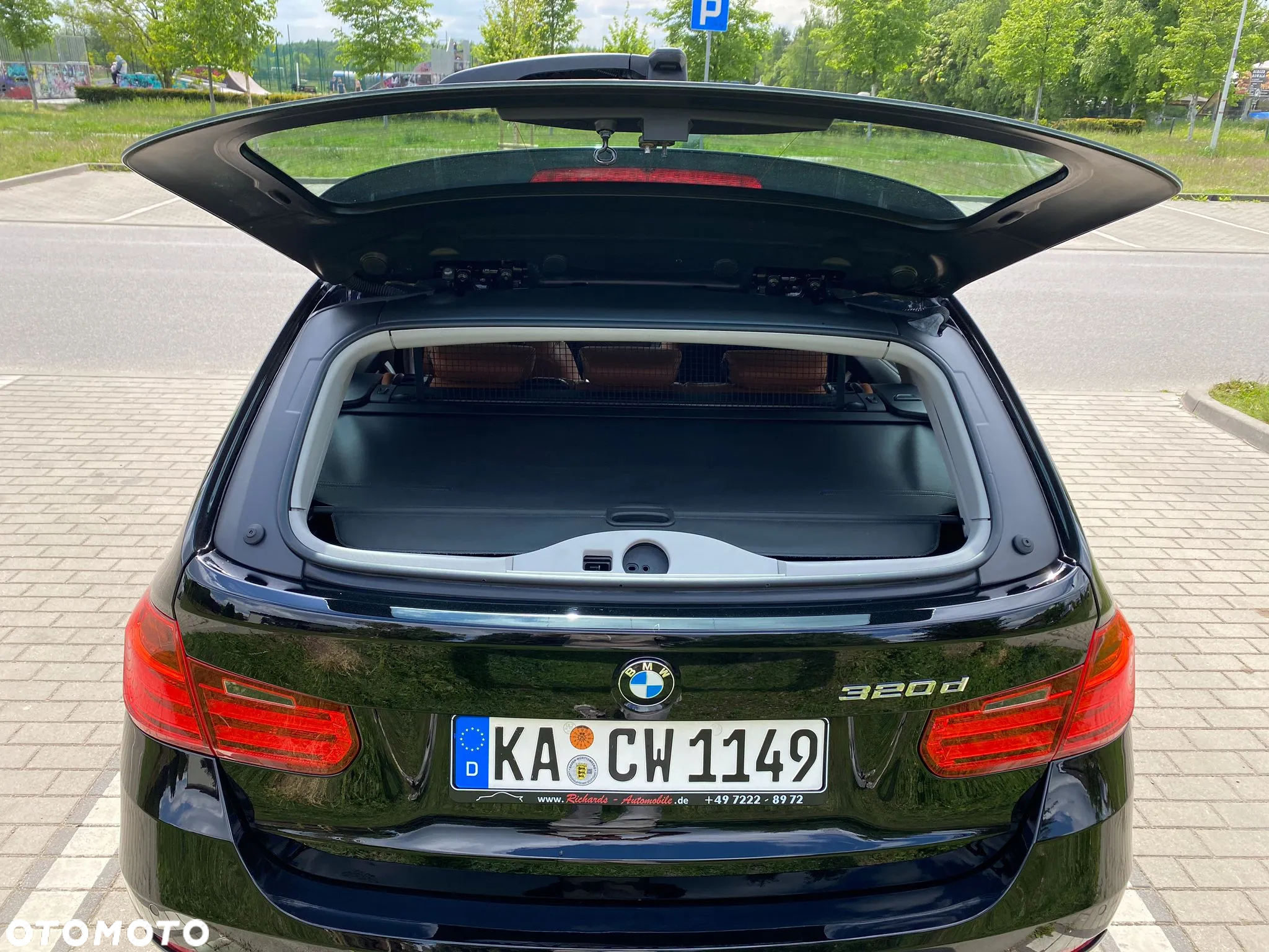 BMW Seria 3 320d Touring Luxury Line - 13