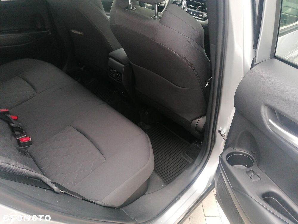 Toyota Corolla Cross - 12