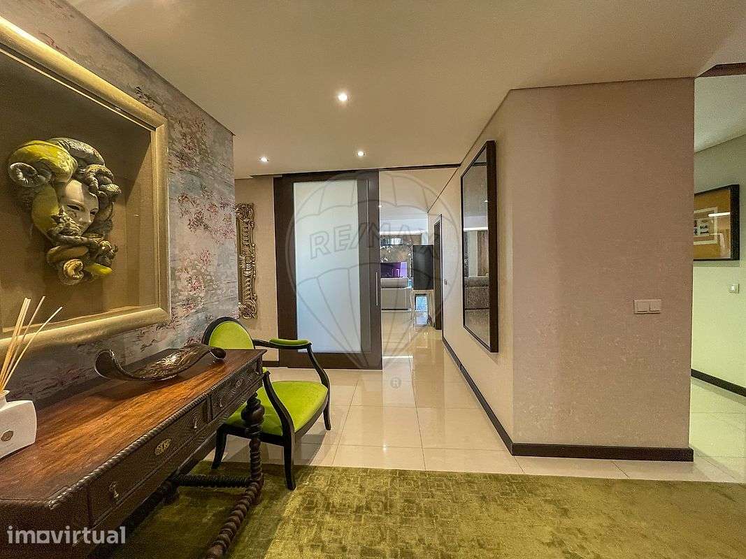 Apartamento T5 para venda - Grande imagem: 2/50