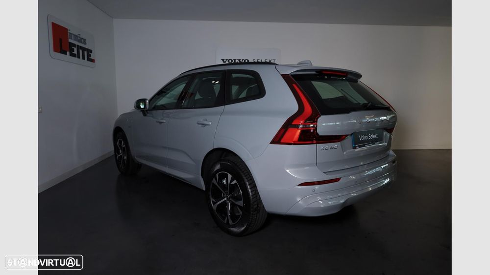 Volvo XC 60 2.0 T6 PHEV Core AWD - 2