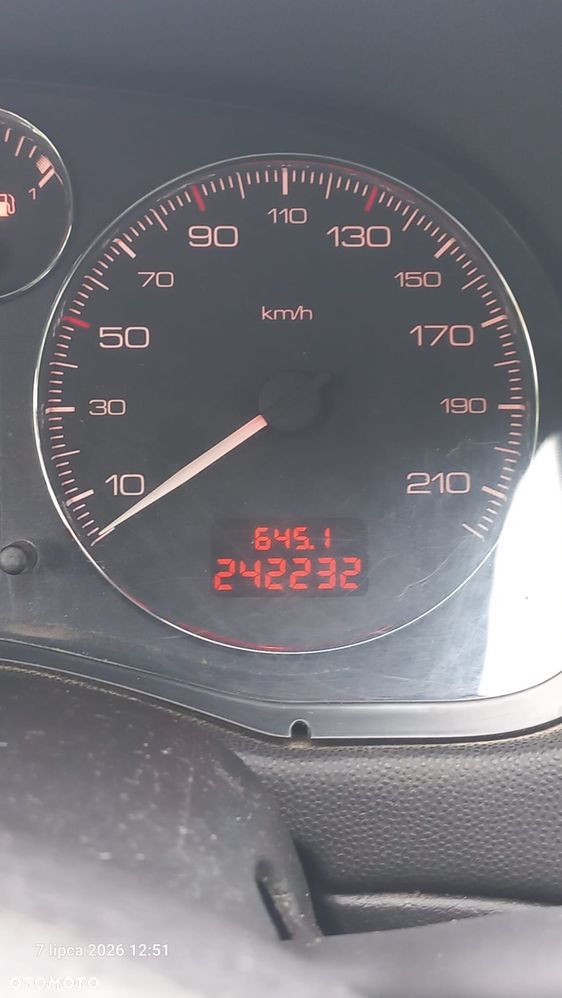 Peugeot 307 HDi 110 NAVTECH ON BOARD - 14