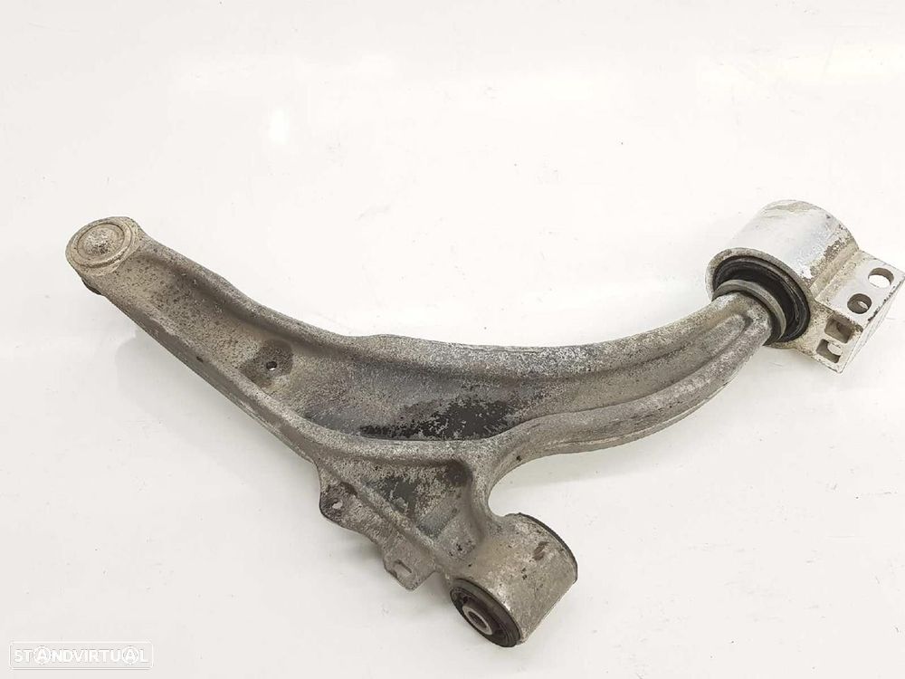 BRAÇO SUSPENSÃO INFERIOR FRONTAL ESQUERDO OPEL ASTRA J 2011 -13321338 - 2