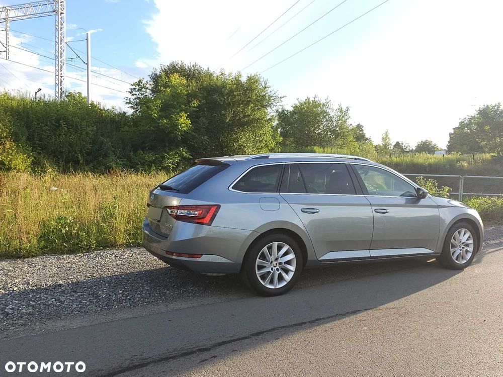 Skoda Superb 1.5 TSI ACT Ambition - 11