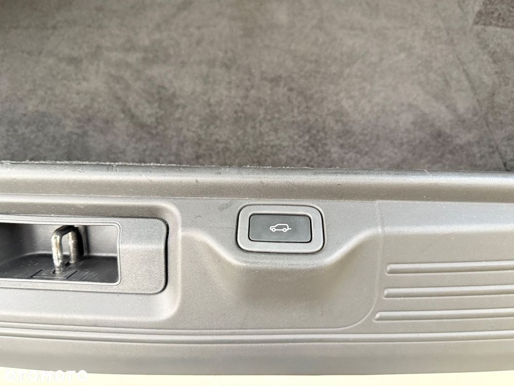 Land Rover Range Rover 4.4SD V8 LWB Vogue - 25