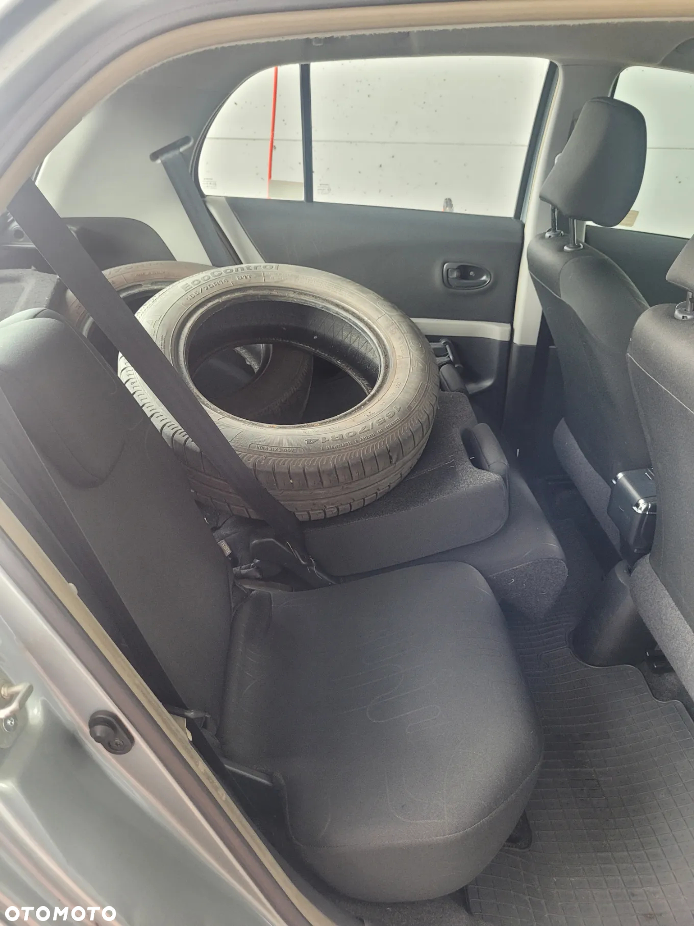 Toyota Yaris 1.0 Luna - 16