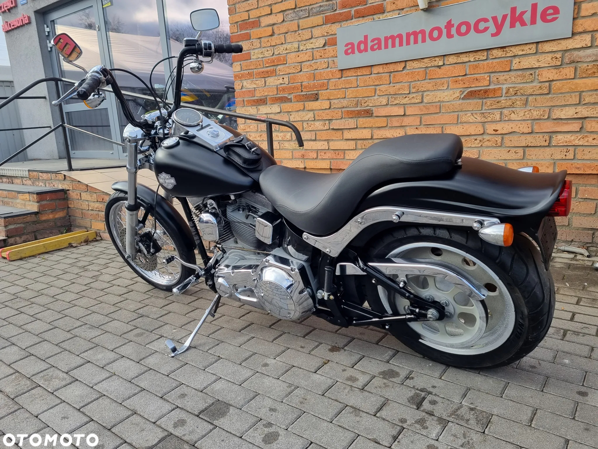 Harley-Davidson Softail Custom - 8