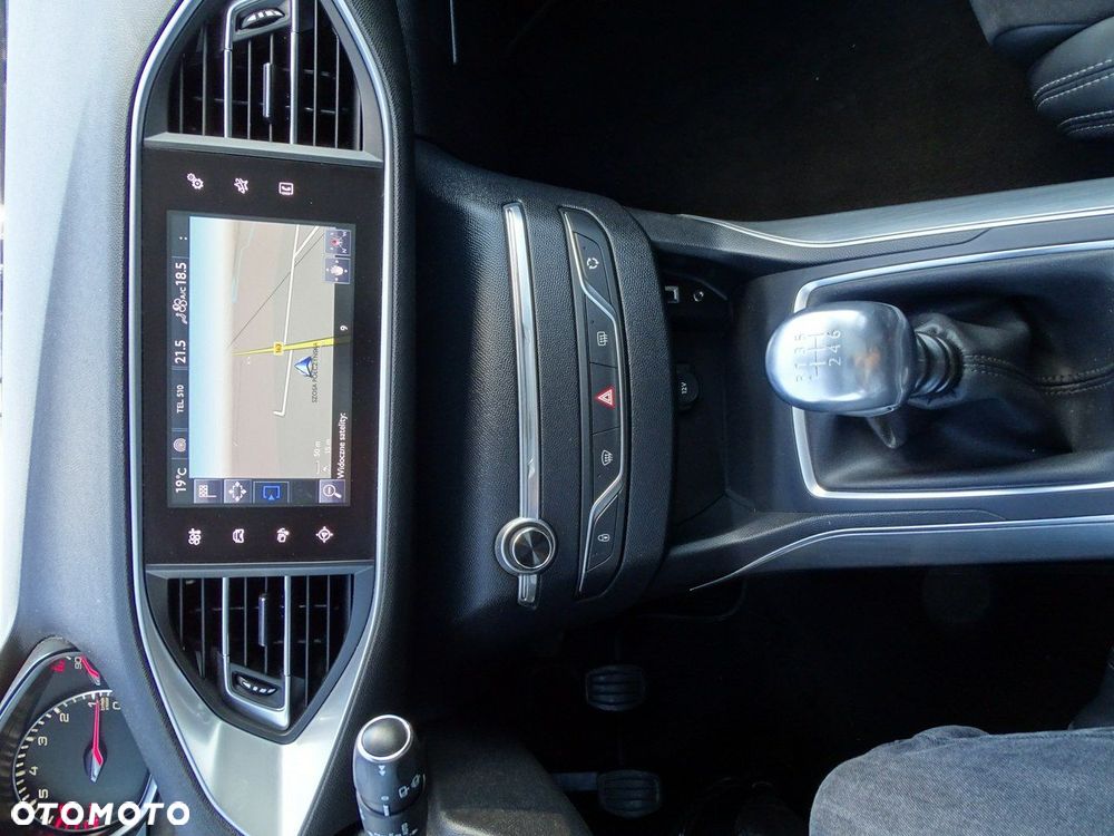 Peugeot 308 - 13